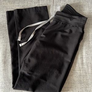 FIGS Livingston scrub pants - size XS regular, black